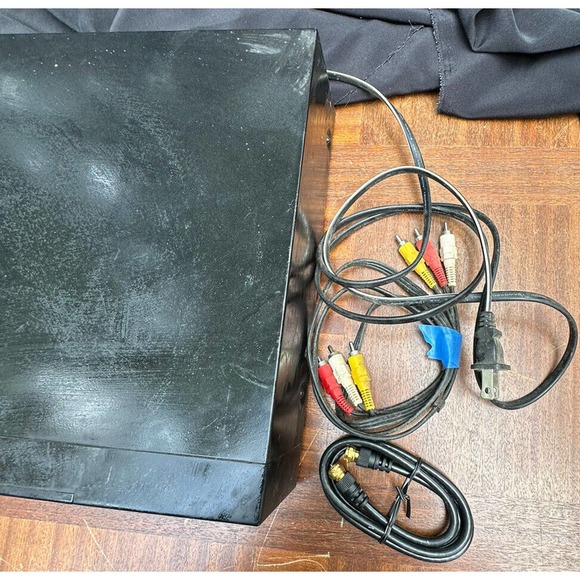 Tronics Curtis Mathes DVD/CD/MP3 Player Model CMD1000 Works Parts Only - Picture 4 of 8